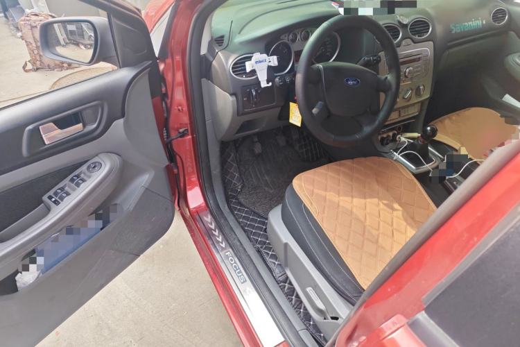 Used Ford Focus 2013 Hatchback Classic 1.8L Manual Base Model
