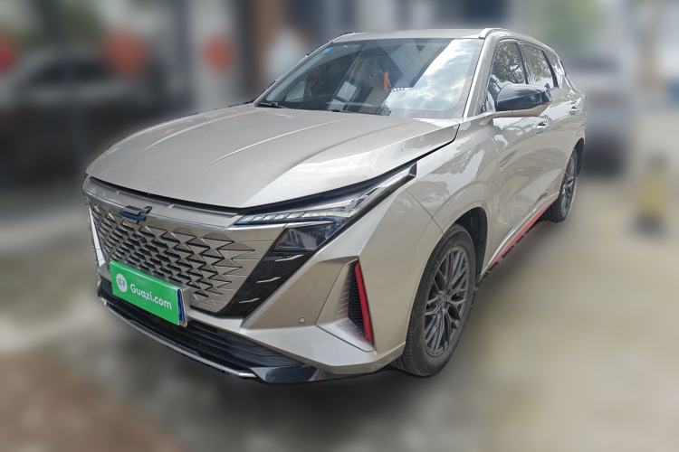 Used CHANGAN OSHAN Z6 2022 Blue Whale 1.5T DCT Luxury Model