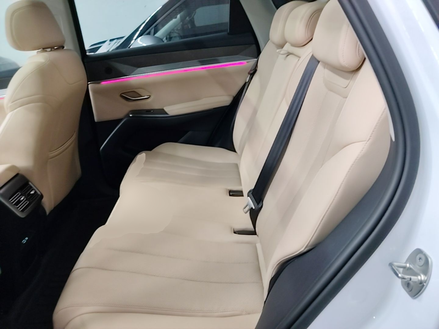 BYD Song Pro New Energy 2025 Second-Generation DM-i 115KM Excellence Version — снимка 20