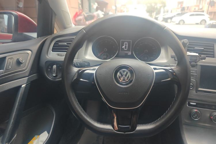 Used Volkswagen Golf 2014 1.4TSI Automatic Comfort Model
