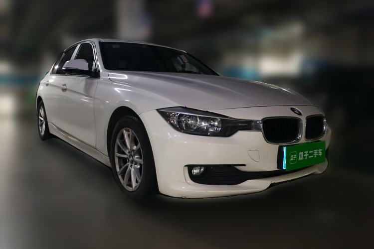 Used BMW 3 Series 2015 316i Active Edition Front Right 45 Deg