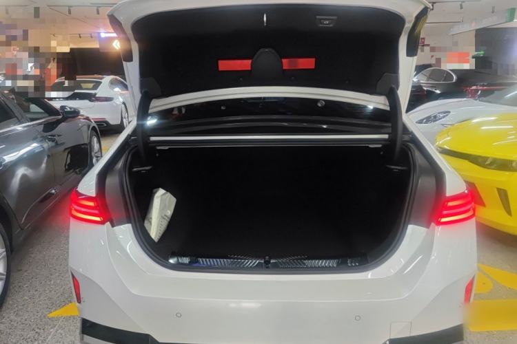 Used BMW 5 Series 2024 525Li M Sport Package
