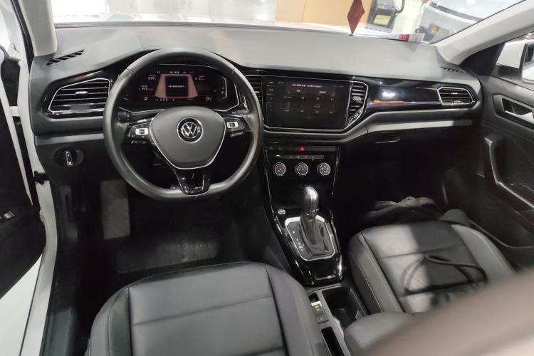 Used Volkswagen T-ROC 2021 280TSI DSG Two-Wheel Drive Comfort Connect Edition Center Console
