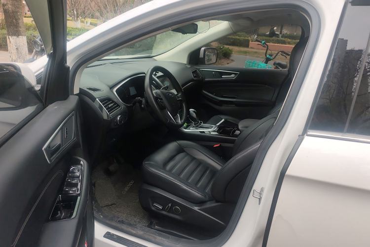 Used Ford Edge 2016 EcoBoost 245 Two-Wheel-Drive Titanium 7-Seater
