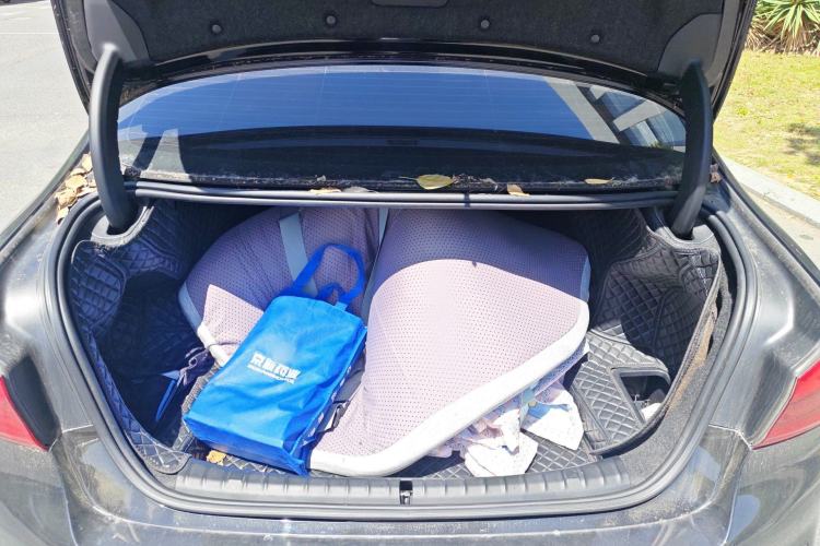 Used BMW 5 Series 2020 530Li Luxury Edition M Sport Package Trunk