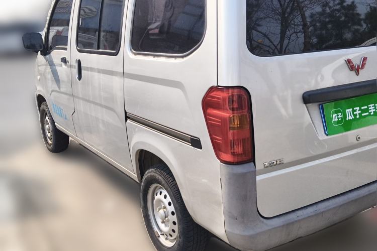 Used Wuling Zhiguang 2015 1.2L Practical LS-I Model