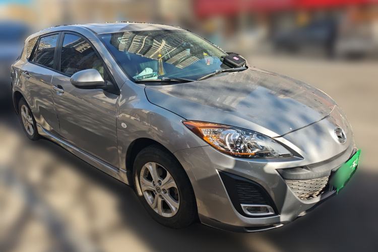 Used Mazda 3 2013 Hatchback 1.6L Automatic Elite Model Front Right 45 Deg