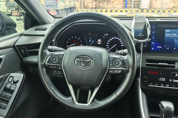 Used Toyota Avalon 2023 2.5L Luxury Edition Interior 8