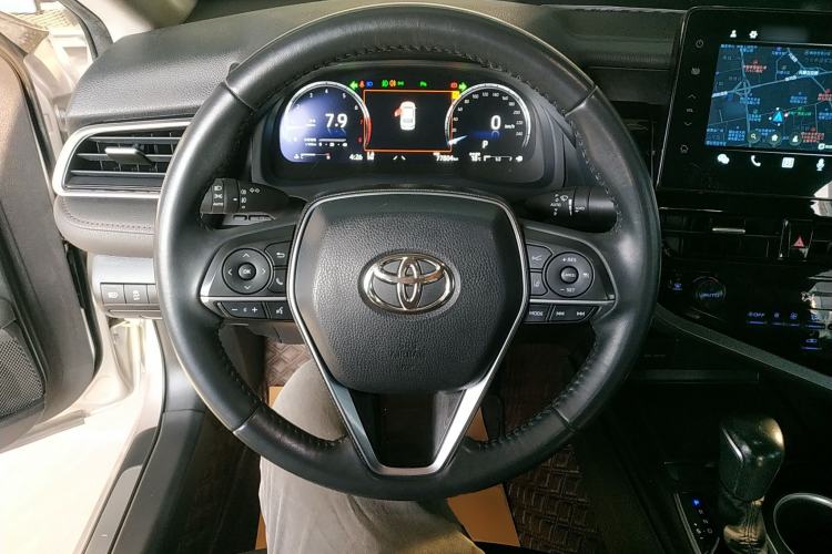 Used Toyota Camry 2021 2.5G Luxury Edition Steering Wheel