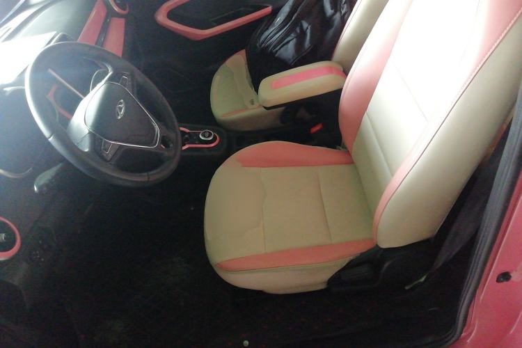 Used Chery New Energy Little Ant 2021 200 000 Yuan Ant Fan Edition Energized Version Lithium Iron Phosphate 301 km
