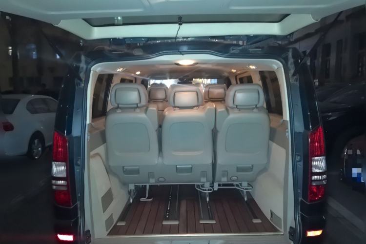 Used Mercedes-Benz Viano 2015 3.0L Partner Edition
