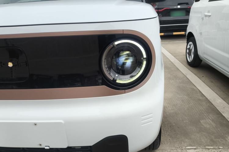 Used Geely Galaxy Panda 2023 Panda Mini New Year Edition Treasure Bear
