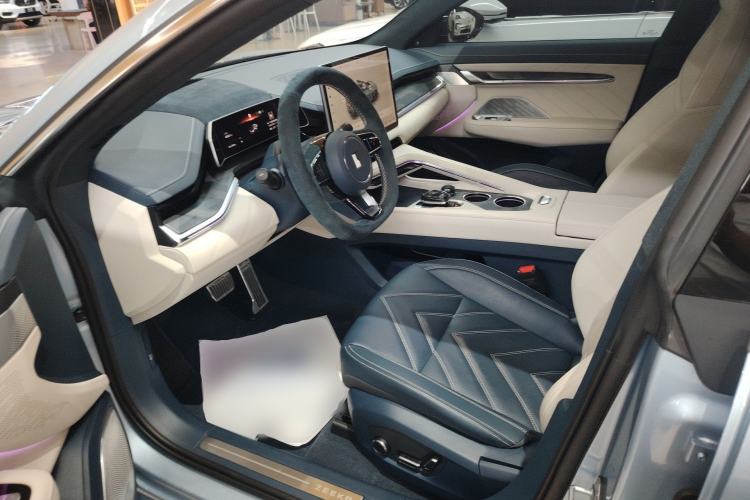 Used Zeekr 001 2021 Ultra-Long Range Dual-Motor YOU Version
