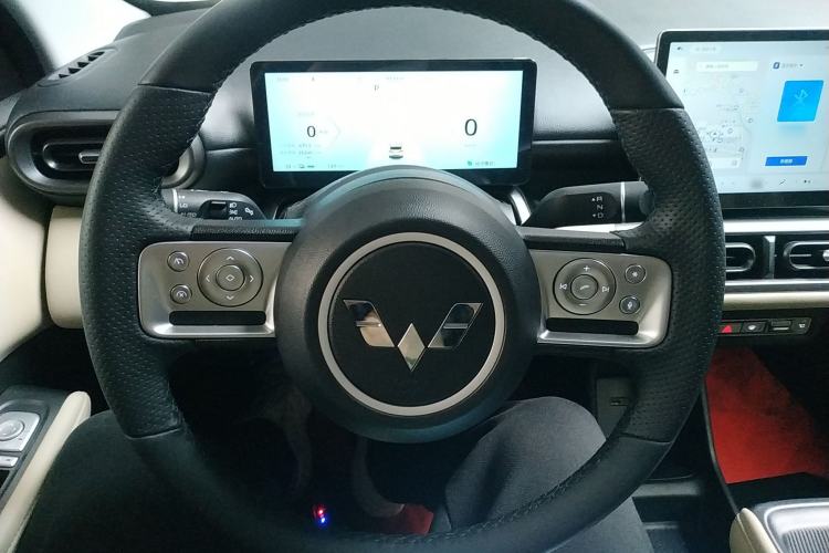 Used Wuling Bingo PLUS 2024 330 km Range Five-Seater Version Steering Wheel