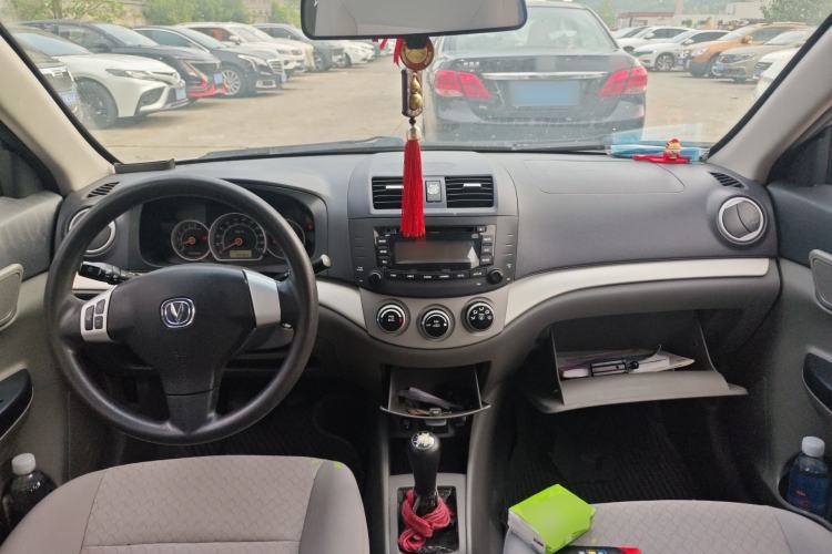 Used CHANGAN Alsvin 2012 Sedan 1.5L Manual Luxury Model Center Console