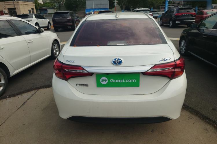 Used Toyota Levin 2016 Dual-Engine 1.8H GS E-CVT Elite Model with Sunroof Rear