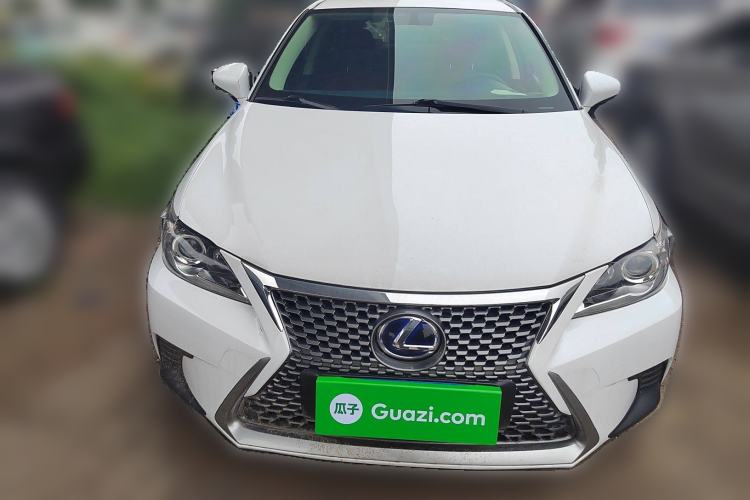 Used Lexus CT 2017 CT200h Elite Edition Two-Tone China V Standard Front