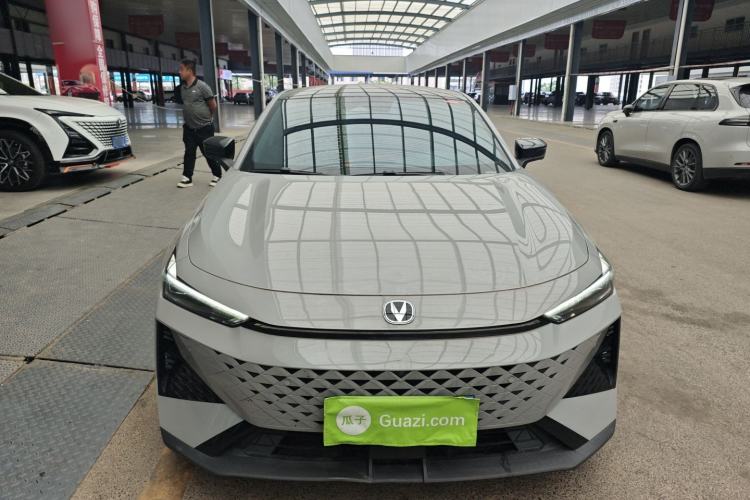 Used CHANGAN UNI-V 2024 1.5T Prestige Edition
