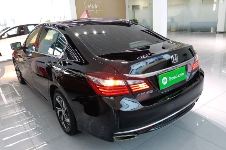 Used Honda Accord 2016 2.0L Comfort Edition Exterior 2