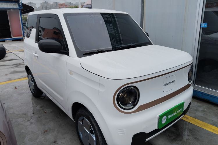 Used Geely Galaxy Panda 2024 Panda Mini 200km Endurance Bear Front Right 45 Deg
