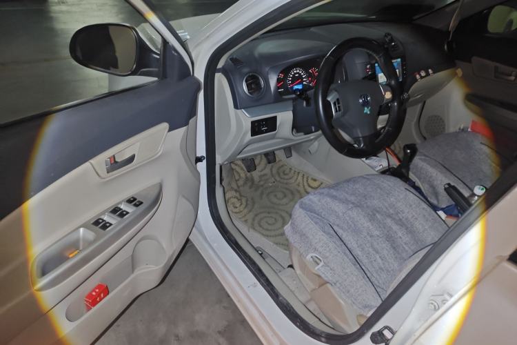 Used CHANGAN Alsvin V5 2012 1.5L Manual Dream Edition
