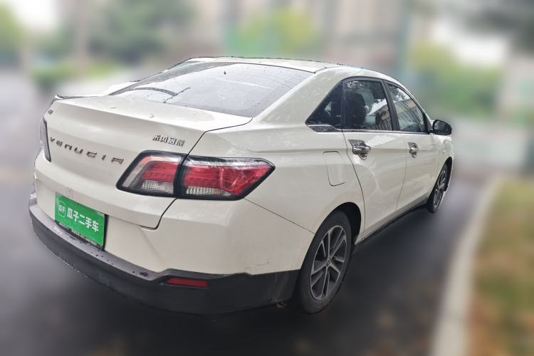 Used Venucia D60 2018 1.6L Manual Comfort Edition Rear Right 45 Deg