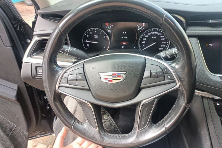 Used Cadillac XT5 2018 25T Luxury Model
