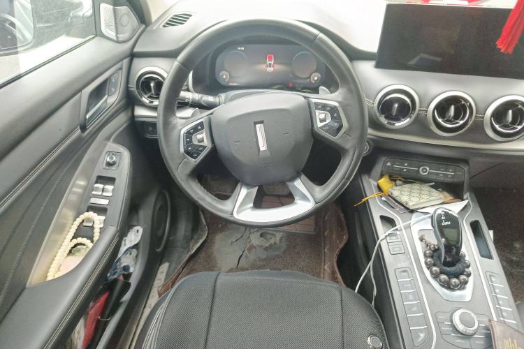 Used Wey VV6 2020 2.0T Two-Wheel Drive Smart Protection+
