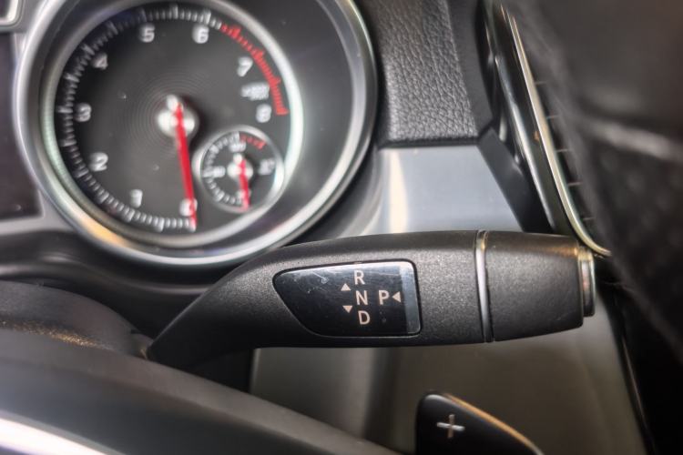 Used Mercedes-Benz GLE Coupe 2017 GLE 400 4MATIC Coupe SUV Interior 5