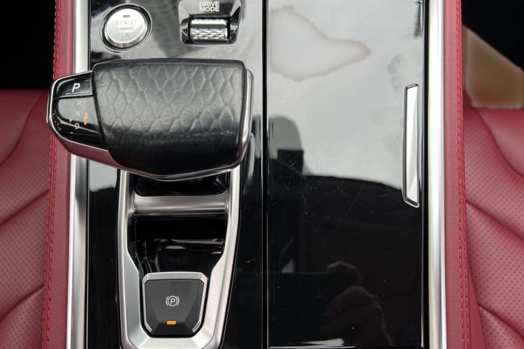 Used CHANGAN CS85 COUPE 2019 2.0T Automatic Luxury Edition China VI Standard
