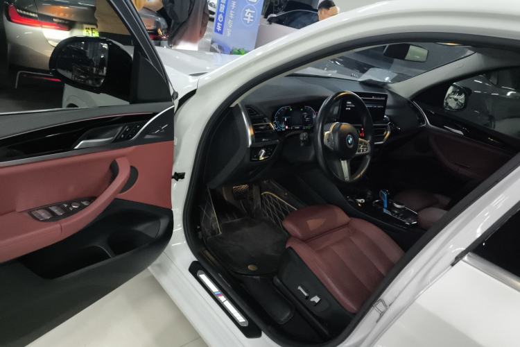 Used BMW iX3 2022 Leading Model
