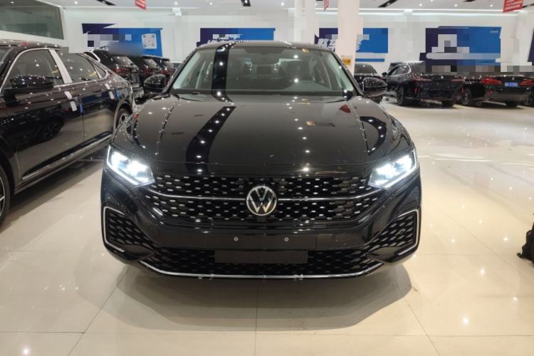 Used Volkswagen Passat 2026 Model, Outstanding 380TSI Xingkong Longteng Edition