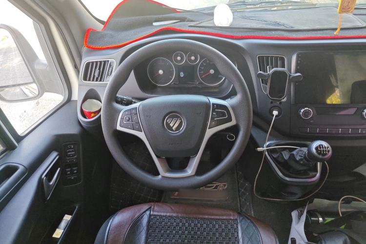 Used Foton Toano 2024 Joy Elephant Multi-Function Model Cummins 2.8T Manual Long Wheelbase Ultra-High Roof with Rear Dual Tires and 7 Seating Capacity Steering Wheel