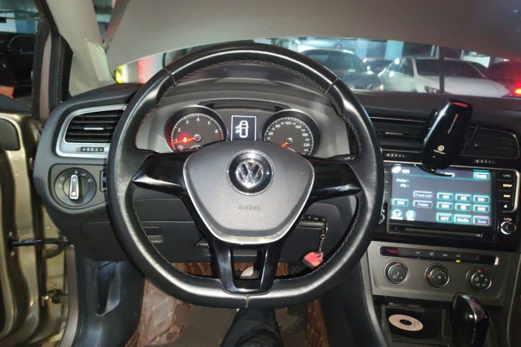 Used Volkswagen Golf 2014 1.4TSI Automatic Comfort Model Steering Wheel