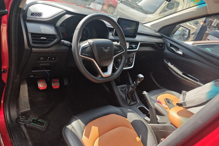 Used Wuling Hongguang S3 2019 Automatic Clutch Version 1.5L Manual Comfort Model China V Standard