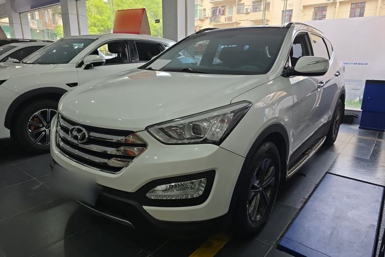 Used Hyundai Santa Fe 2013 2.4L Automatic Two-Wheel Drive Smart Version