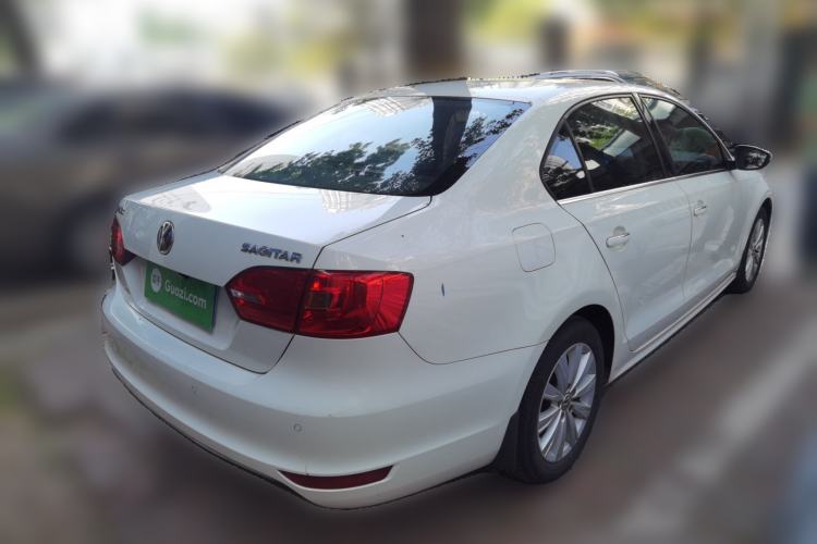 Used Volkswagen Sagitar 2014 1.6L Manual Comfort Model
