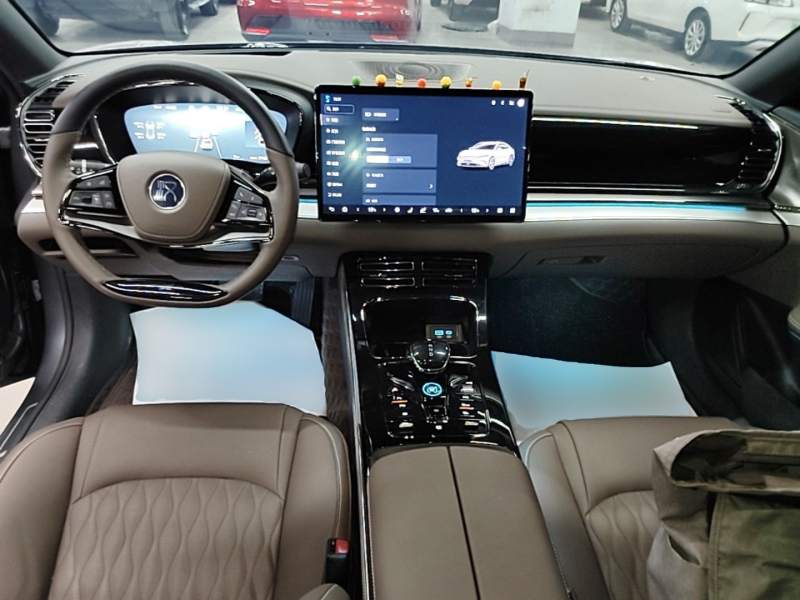 Used BYD Han 2025 EV 605KM Prestige Model — 9