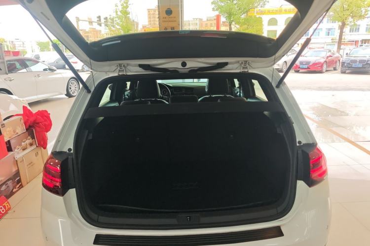 Used Volkswagen Golf GTI 2018 2.0 TSI GTI Trunk