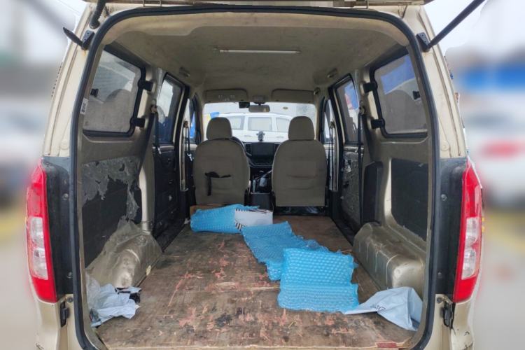 Used Wuling Hongguang V 2022 1.5L Jingqu Version Hydraulic Power Steering LAR Trunk