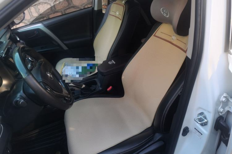 Used Toyota RAV4 2019 2.0L CVT Two-Wheel Drive Comfort Edition China VI Standard
