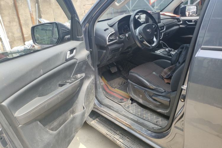 Used Foton General F9 2022 2.0T Diesel Automatic 2WD Enjoyment Version with Long Bed 4F20TC Driver Seat