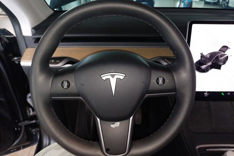 Used Tesla Model Y 2022 Rear-Wheel-Drive Version