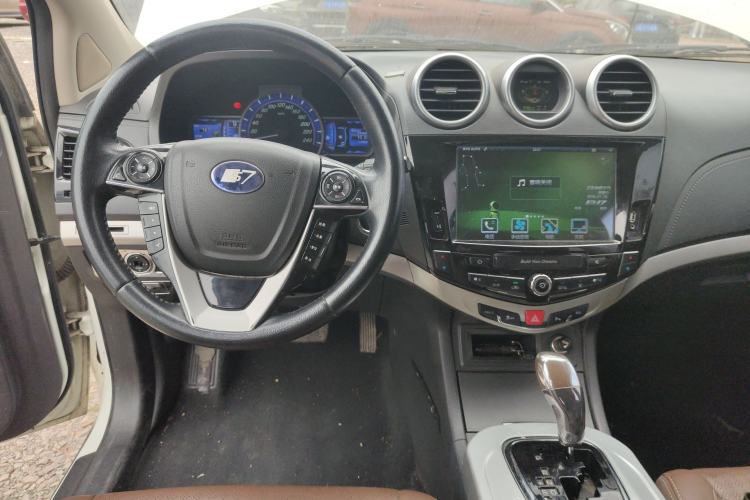 Used BYD S7 2015 2.0T Upgraded Automatic Luxury Version
