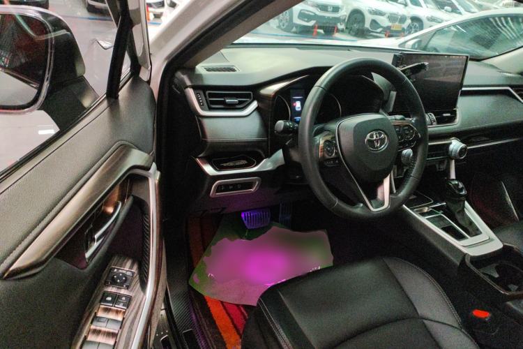 Used Toyota Wildlander 2022 2.0L CVT 4x4 Luxury PLUS Edition