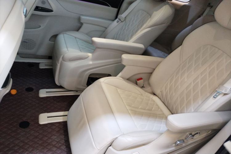 Used Buick GL8 2020 Avenir Avia Six-Seat Deluxe Edition
