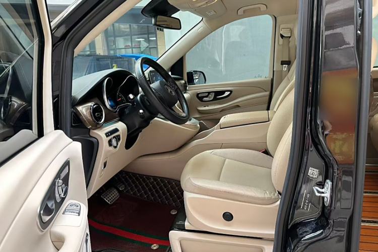 Used Mercedes-Benz V-Class 2020 V 260 L Long-wheelbase Luxury Edition