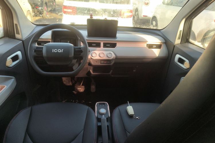 Used Chery QQ Ice Cream 2022 120km Milkshake Phosphate Lithium-Iron
