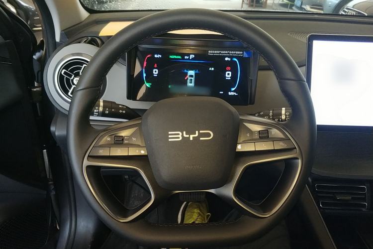 Used BYD Sealion 05 DM-i 2025 DM-i 75KM Luxury Model Steering Wheel