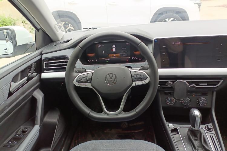 Used Volkswagen Lavida 2023 300TSI DSG Full-Comfort Edition Steering Wheel
